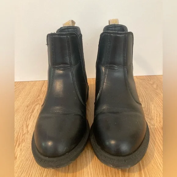 Dr Martens Vegan Flora Boots - Picture 2 of 9